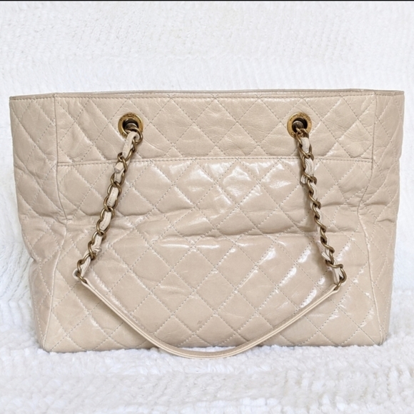 💎AUTHENTIC💎CHANEL quilted leather tote - Picture 12 of 12
